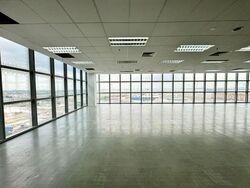 Lippo Centre (D2), Office #558258801